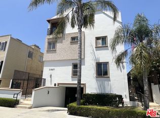 11469 Moorpark St, North Hollywood, CA 91602