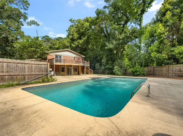 406 Piedmont Dr, Tallahassee, FL 32312