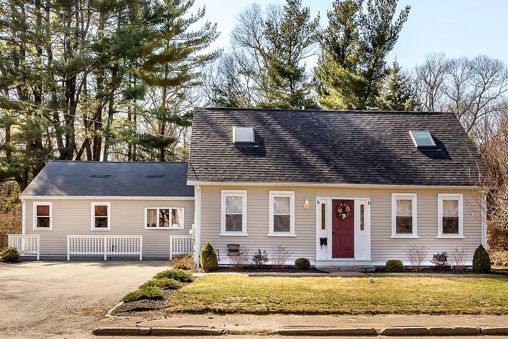 133 Spring St, Rockland, MA 02370 Zillow
