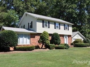 12 Willow Spring Dr, Edgewater, MD 21037