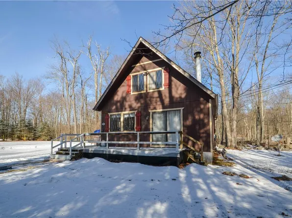 9681 Stony Hollow Dr, Tobyhanna, PA 18466