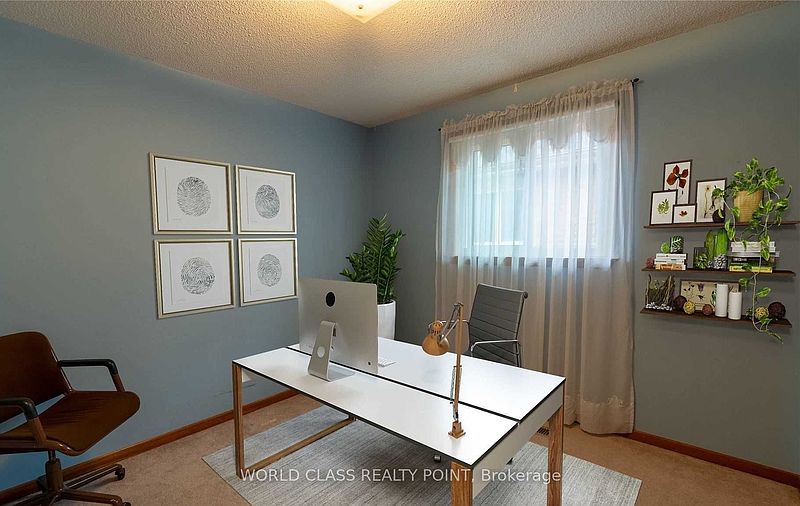 Brampton House for rent - 3 Bedrooms — photo 12