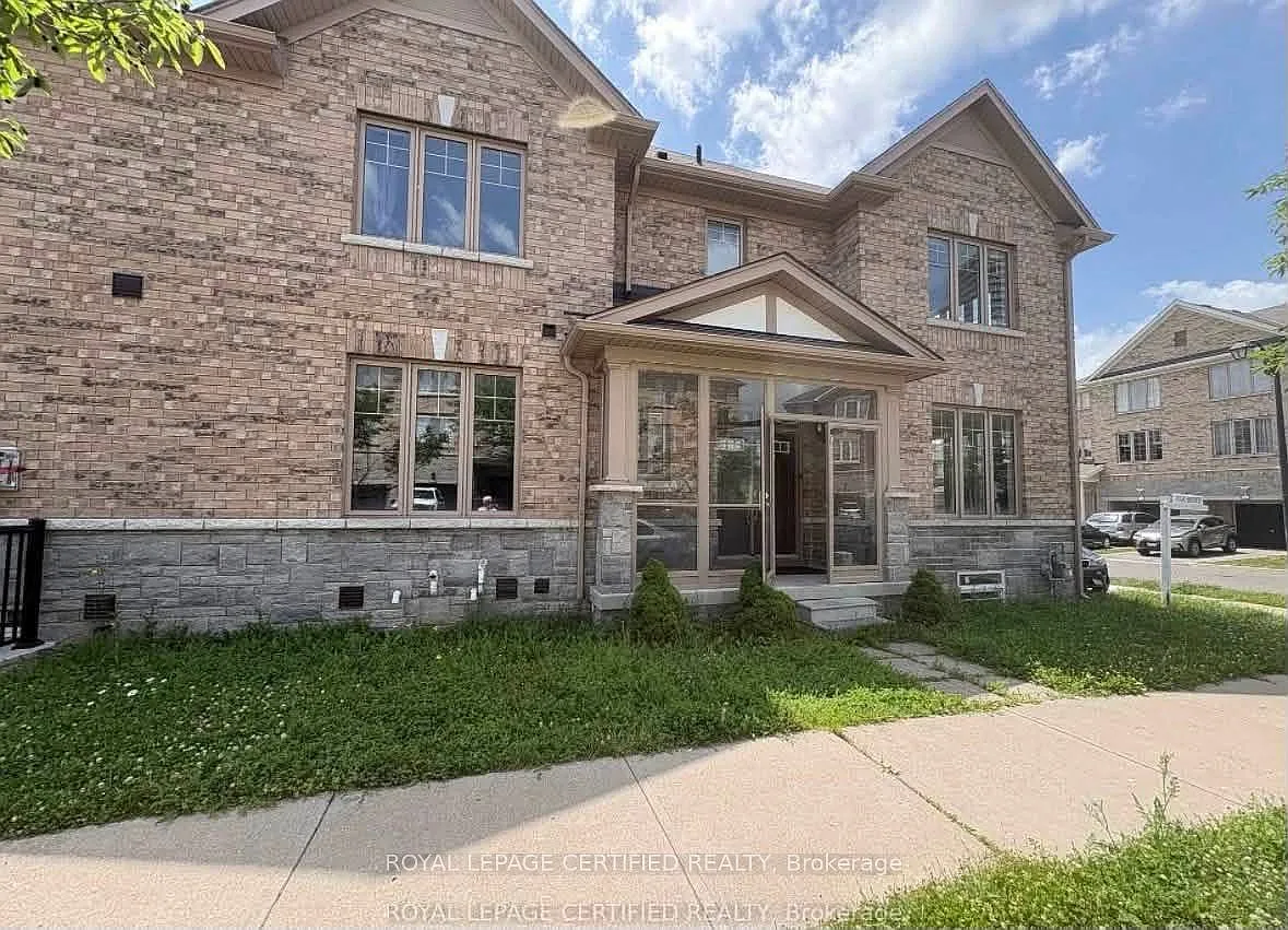 4 bed, $3,400 — Photo 1