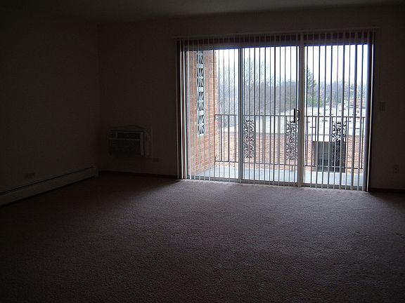 2nd image of 1005 Baldwin Ave APT 302