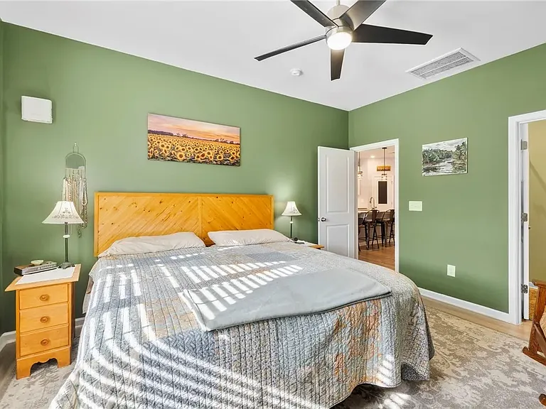 105 Aleppo Ln — Photo 2