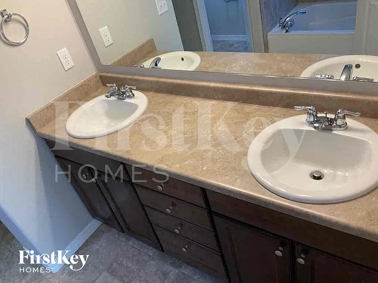 3644 Saguaro Cir — Photo 12