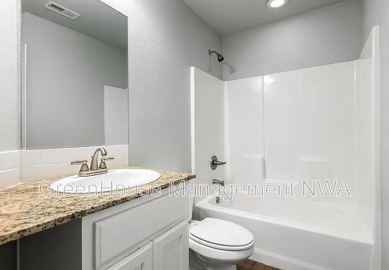 820 Baker St NW — Photo 20
