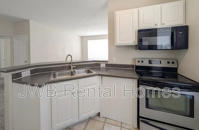 13700 Richmond Park Dr N #1002 — Photo 5