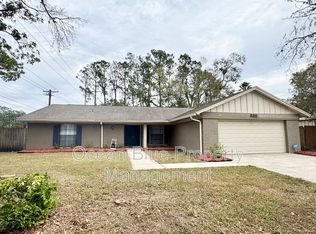 8311 La Serena Dr, Tampa, FL 33614