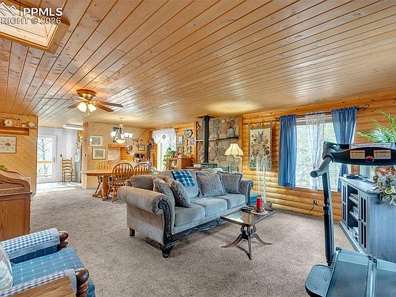 5th image of 847 Timber Ridge Rd