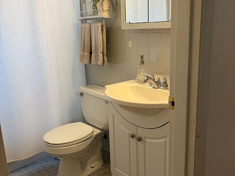 5735 Arthur Ave — Photo 13