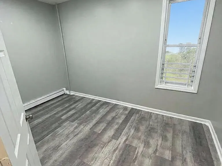 367 Morris Ave #2 — Photo 4