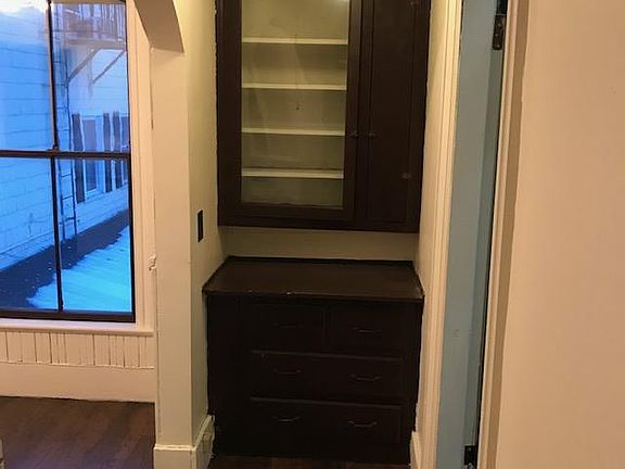 2nd image of 14 Mulberry St APT 1