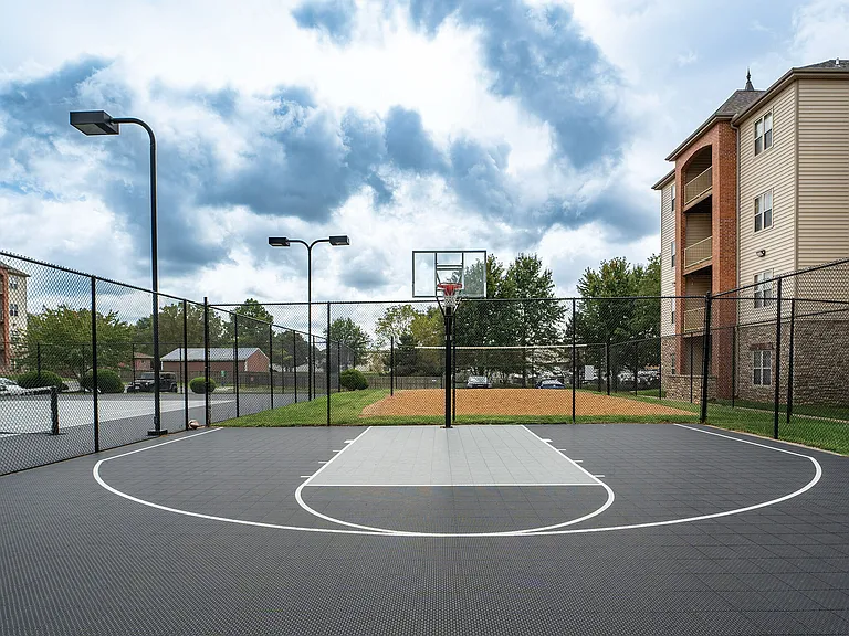 Coryell Courts Apartments — Photo 19