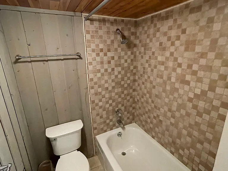 600 E Main St #207 — Photo 16