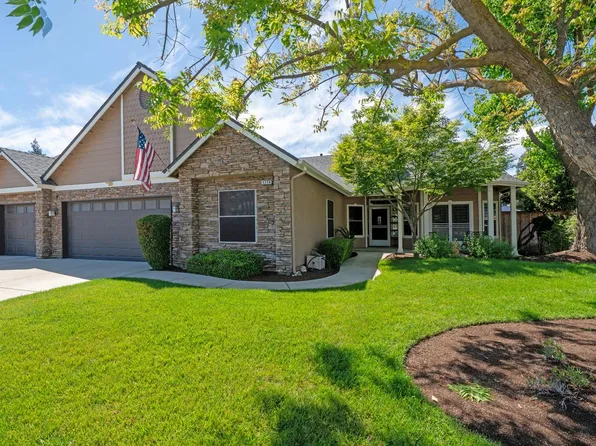 1774 N Homsy Ave, Clovis, CA 93619