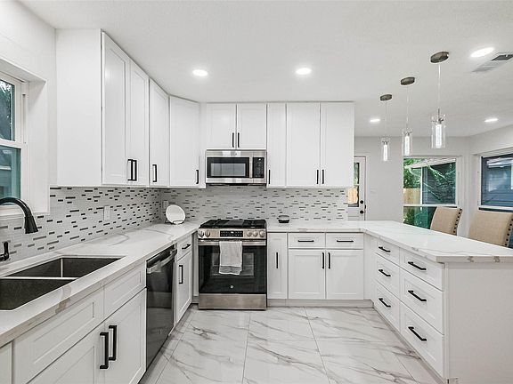 2nd image of 4023 Laverock Rd