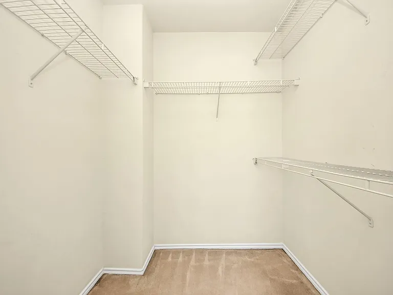 14423 Hillard Green Ln — Photo 18