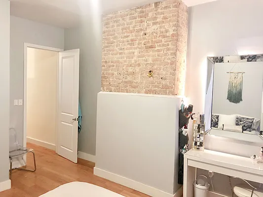 Rented by Lofts and Flats LLC | media 11