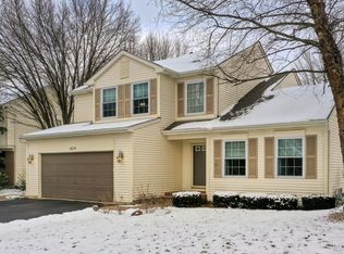 624 Pearces Frd, Oswego, IL 60543