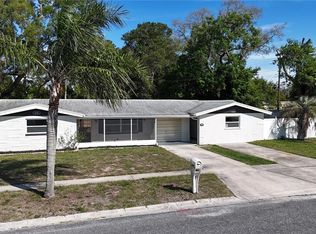 1808 Harpoon Dr #1804, Holiday, FL 34690