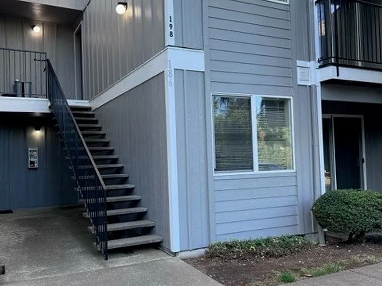 154-Sandy Dr Apts — Photo 43