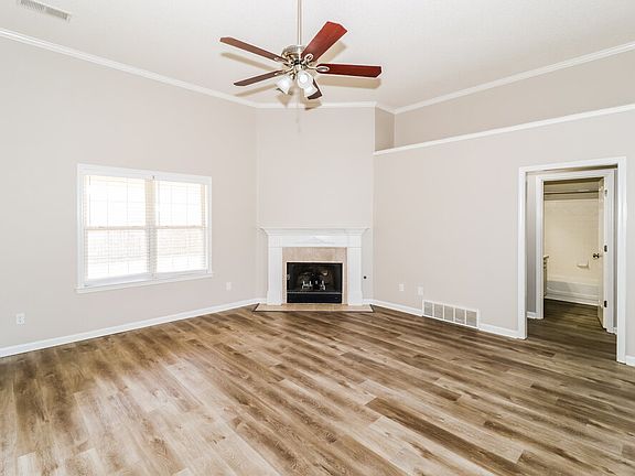 4th image of 9245 Tamhaven Dr