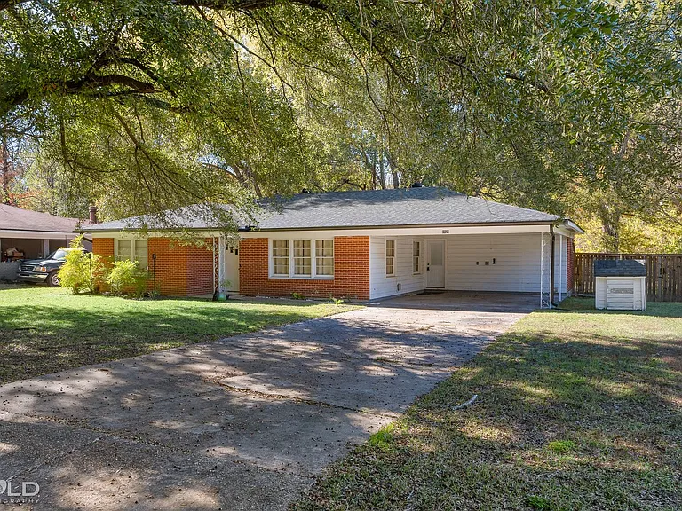 8920 Acacia Ln — Photo 14