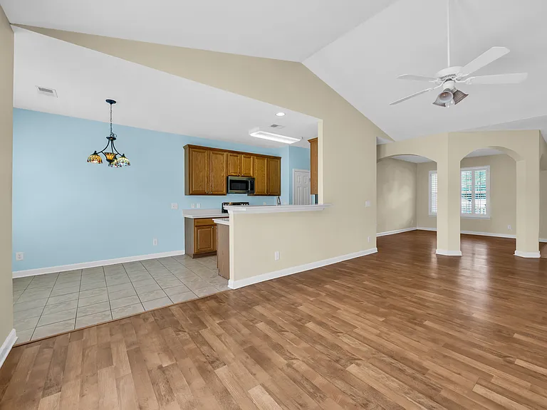 101 Zinnia Dr — Photo 19