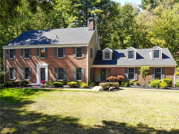 5 Fox Ln E, Painted Post, NY 14870