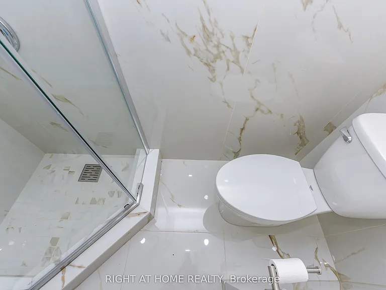 82 Elmcrest Dr — Photo 13