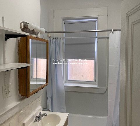 4th image of 1111 Boylston St #20