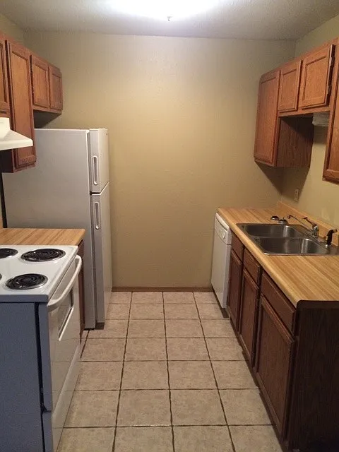 6 Plex — Photo 3