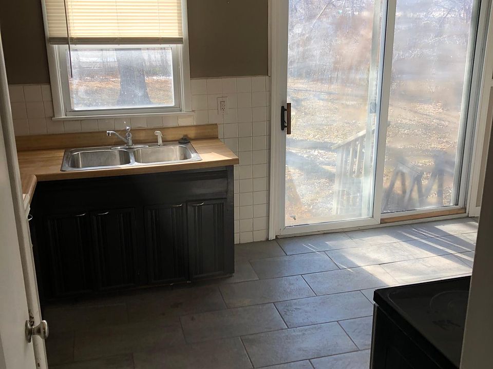 1st image of 3041 S 23rd Cir