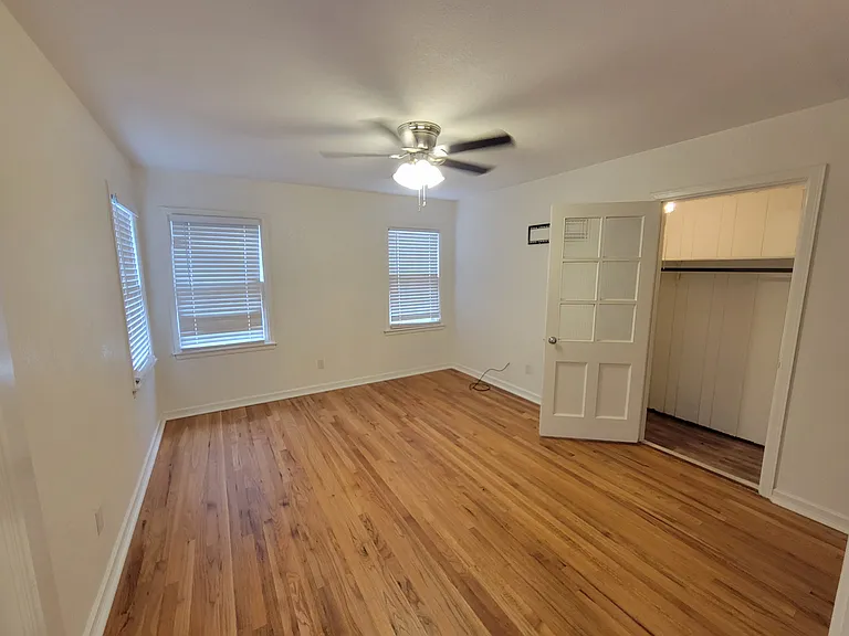 200 Jefferson St — Photo 8