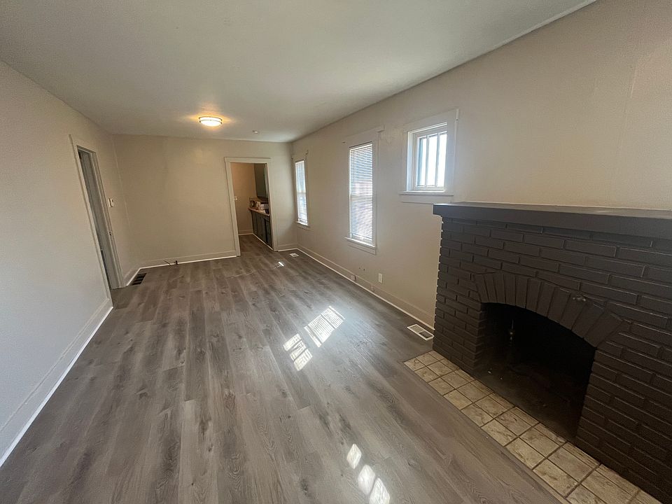 1st image of 615 W 7th Ave