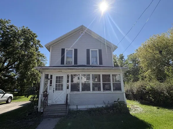 1529 Oshkosh Ave, Oshkosh, WI 54902