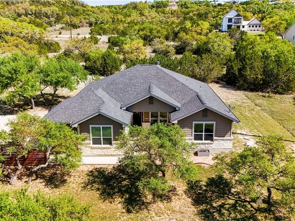 312 Summerset Trl, Fischer, TX 78623
