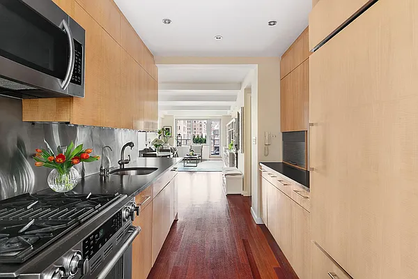 Sold by Compass | media 3