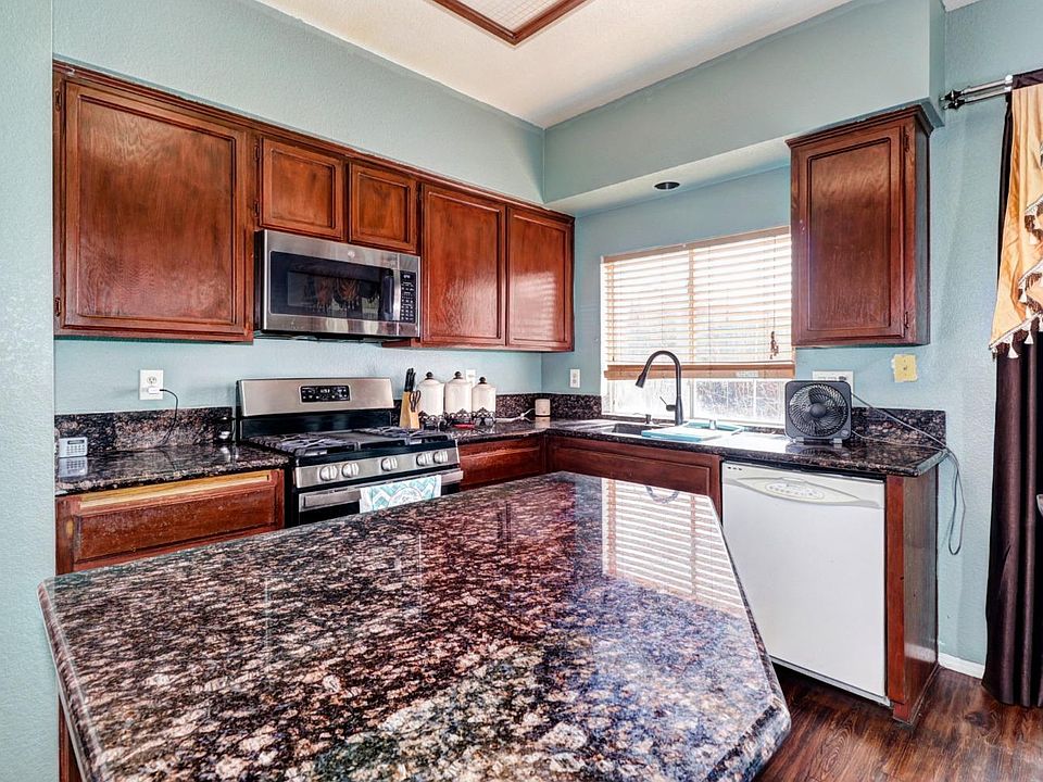 1st image of 9070 Chantal Way
