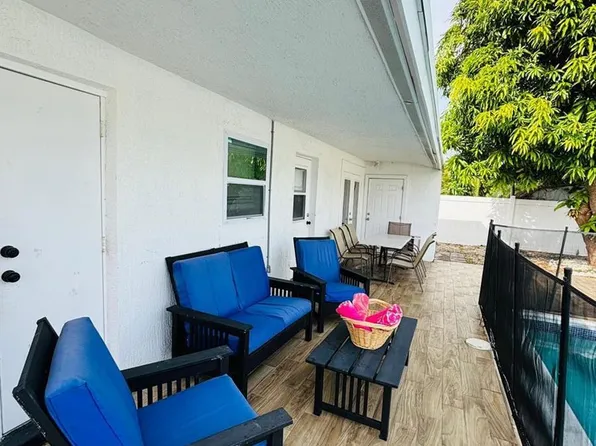 2010 NE 1st Ave, Pompano Beach, FL 33060