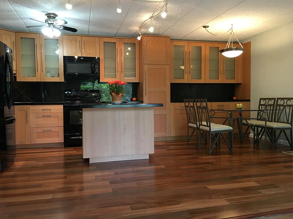 Large granite kitchen with open floor plan