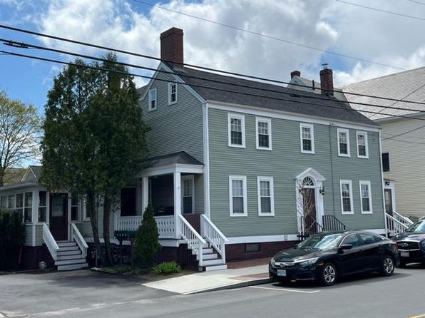 524 Islington St #1