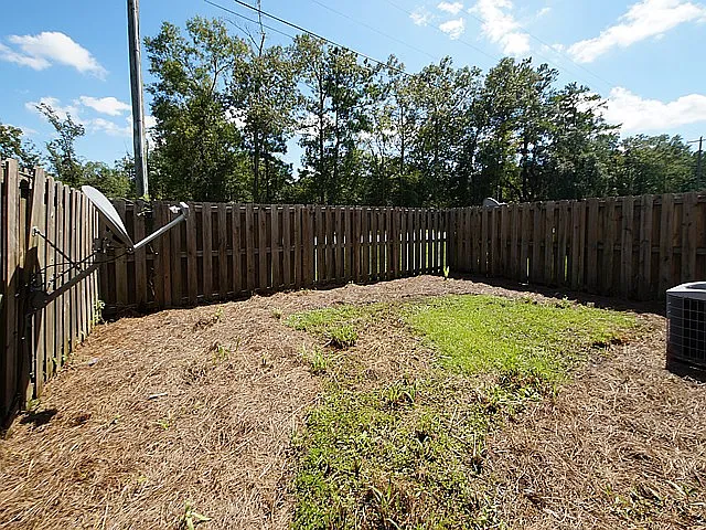 1218 Vistiana Dr — Photo 15