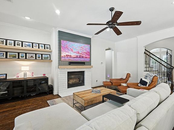 5th image of 2354 Clearspring Dr N