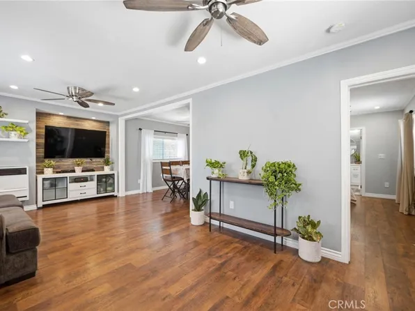1100 W Gage Ave, Los Angeles, CA 90044
