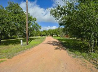 585 Link Dr, Kingsland, TX 78639