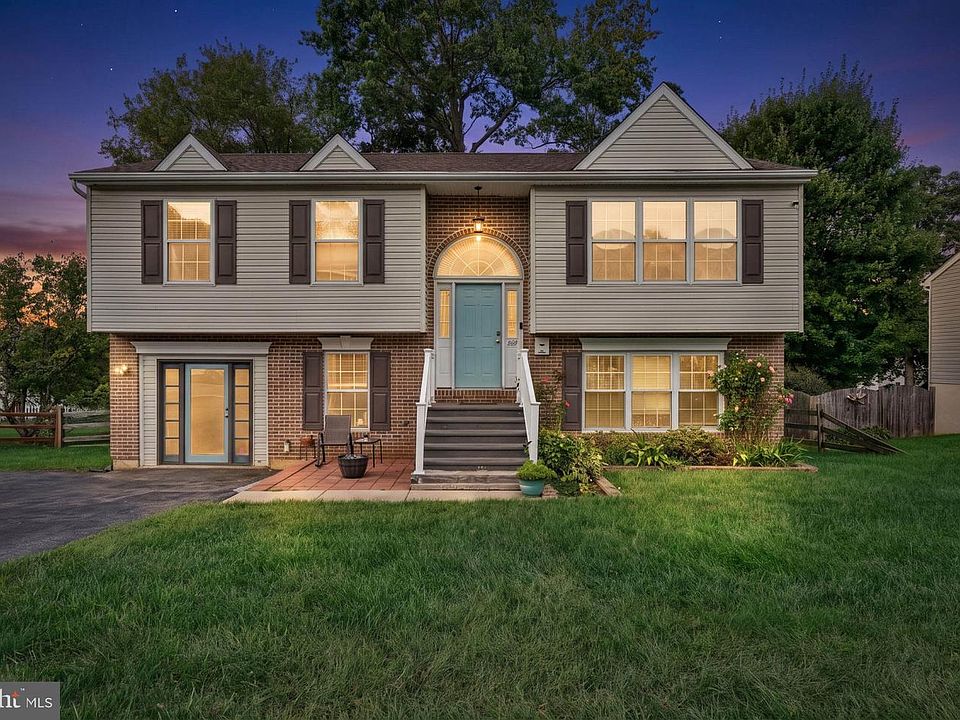 1st image of 127 Independence Dr