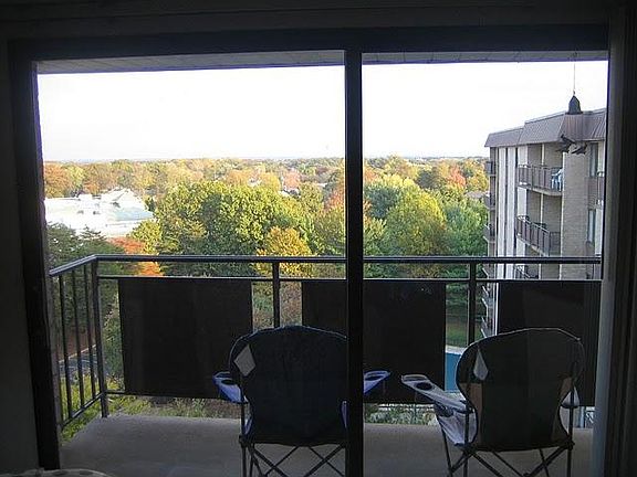 4th image of 3101 S Manchester St APT 905