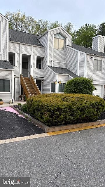 1st image of 204 Michelle Ct #100